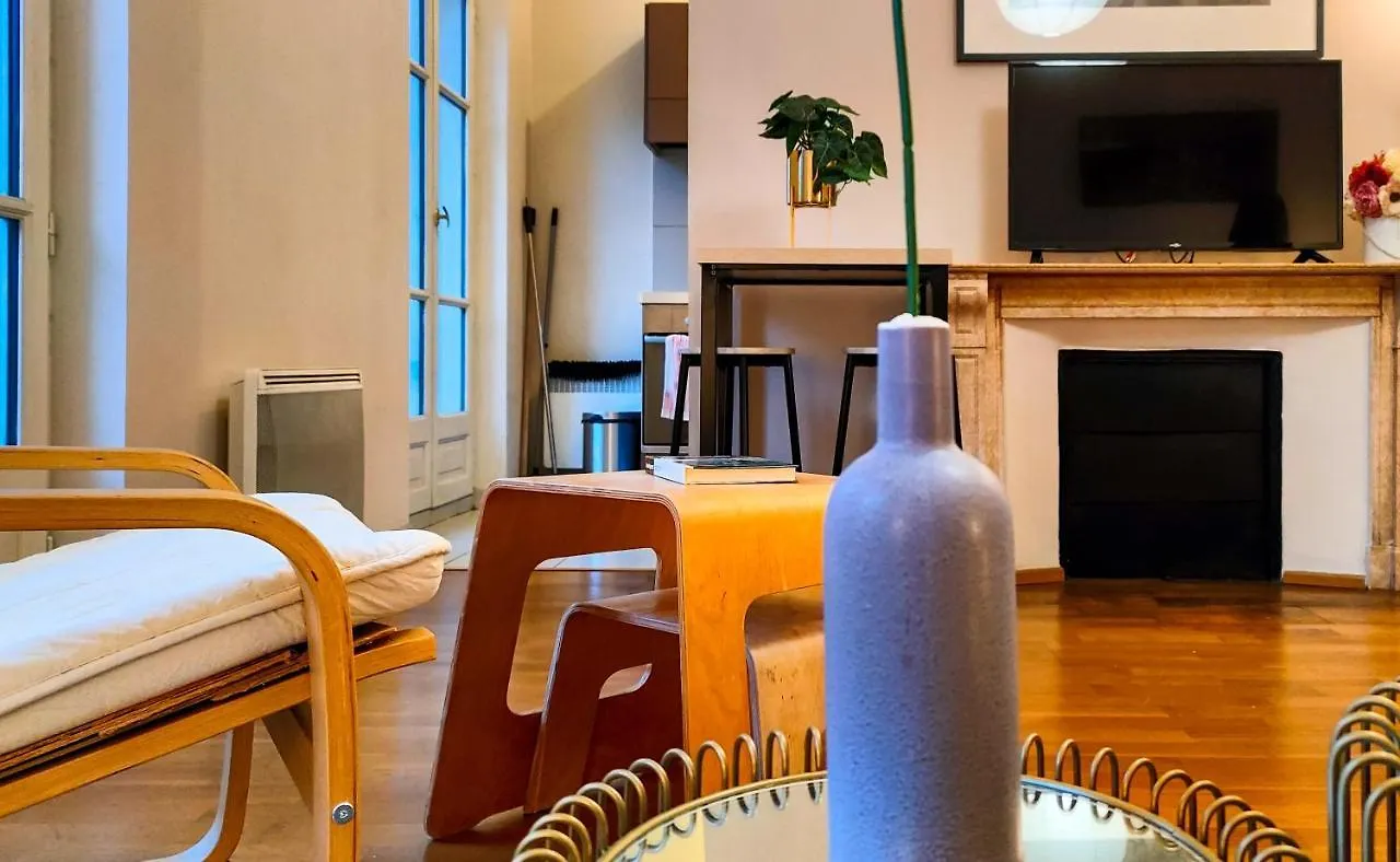 Apartment Appartemment Rue De La Republique, Joli Et Moderne Au Coeur Du Centre Marseille France