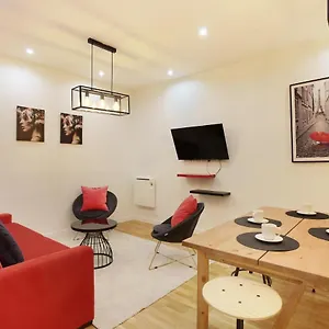 Rent A - Tracy , Parigi Francia